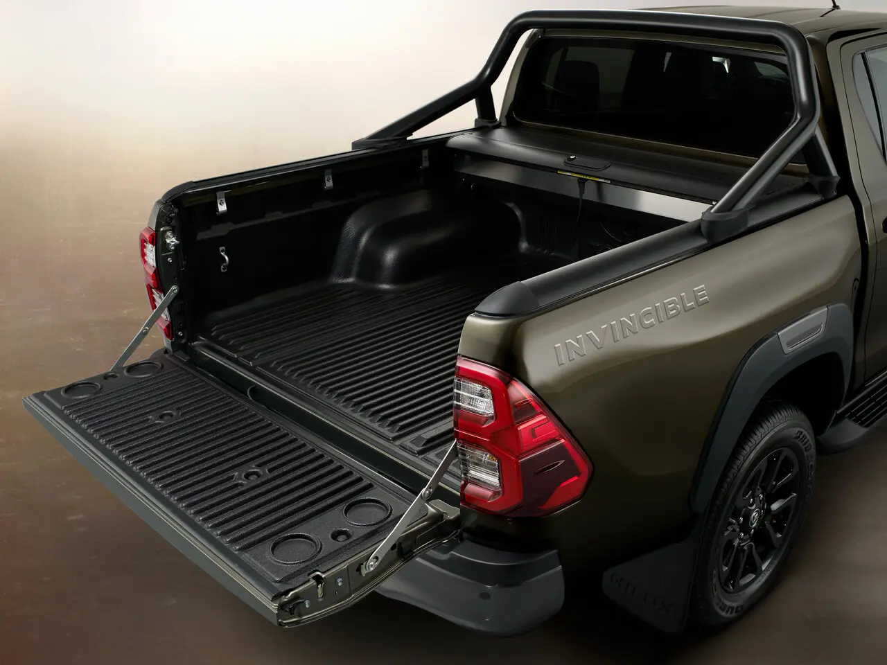 Toyota hilux pickup 2024 inside 2 à vendre à Cotonou - OXCAR
