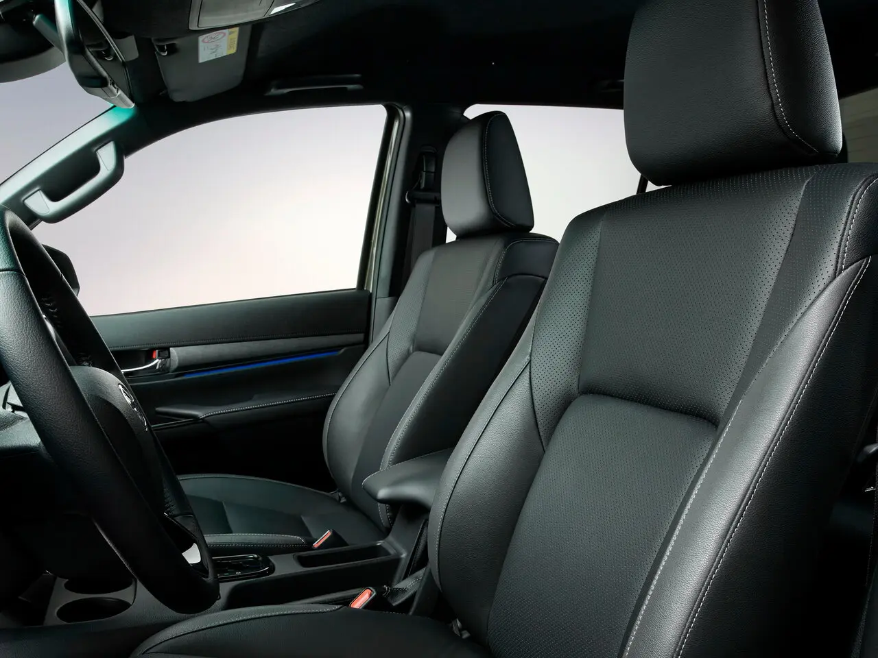 Toyota hilux pickup 2024 inside à vendre à Cotonou - OXCAR
