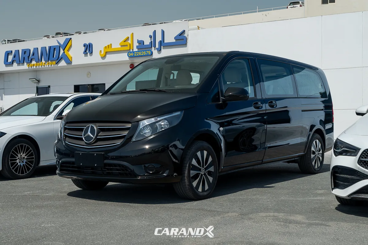 Mercedes vito business edition 2 ol petrol 2024 be black side front 2 à vendre à Cotonou - OXCAR