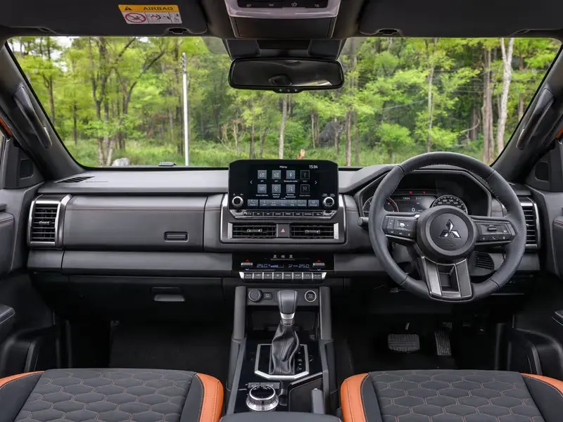 Mitsubishi l200 gl board uk à vendre à Cotonou - OXCAR