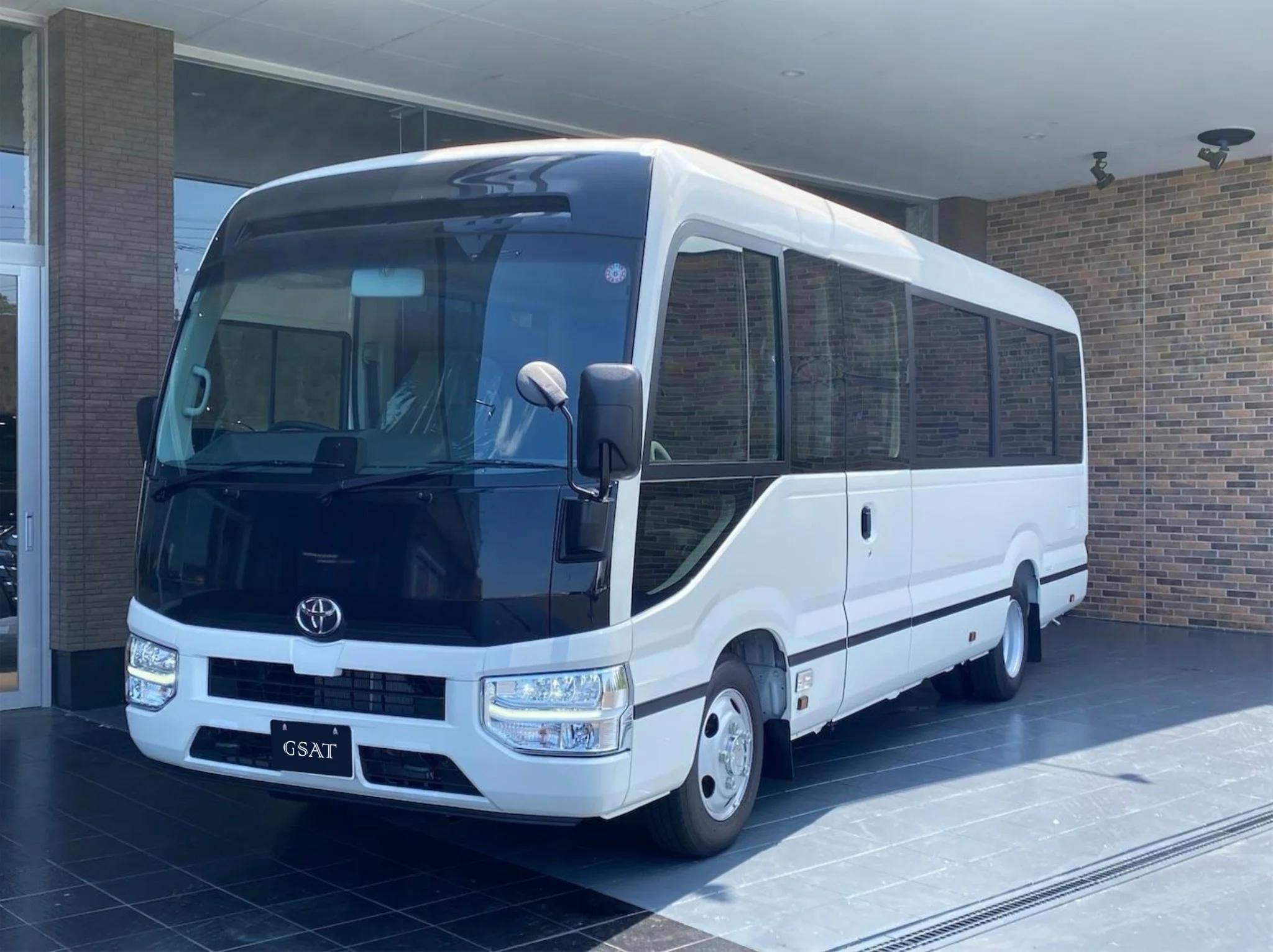 Toyota coaster long gx 25 vue sieges arriere à vendre à Cotonou - OXCAR