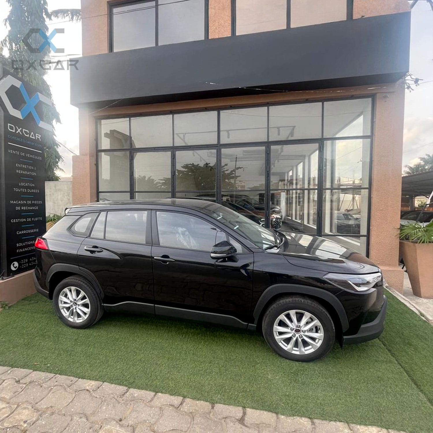 Toyota corolla cross face laterale webp à vendre à Cotonou - OXCAR